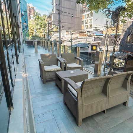 1Million Luxury Suites Medellin Exterior photo