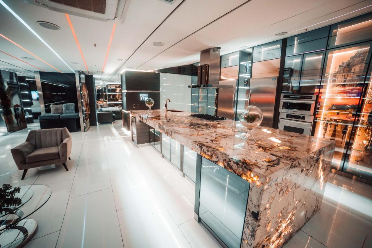 1Million Luxury Suites Medellin Exterior photo